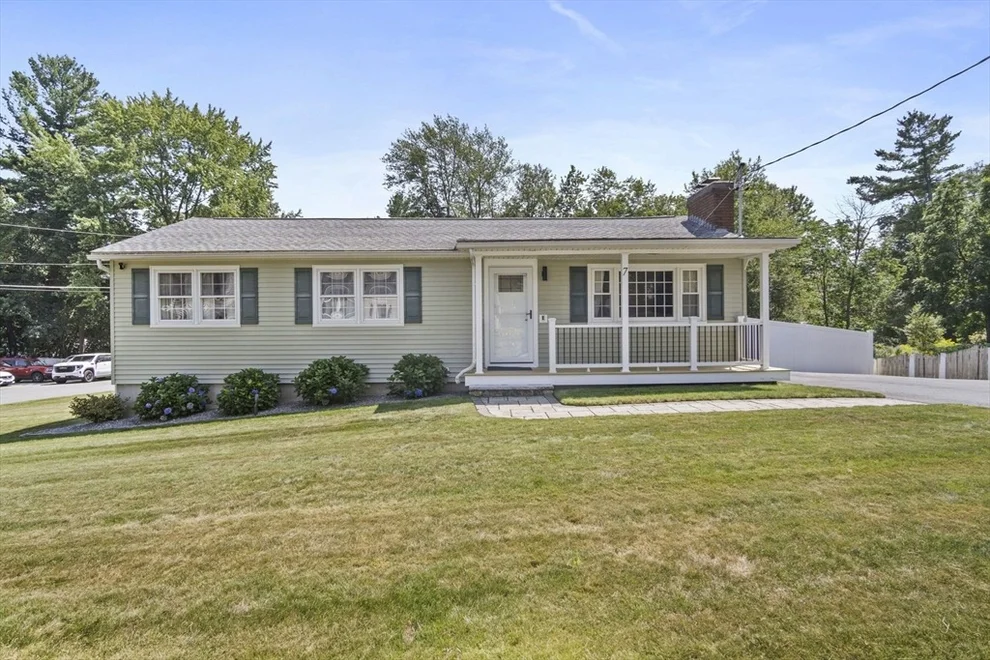 Unit for sale at 7 Pine Valley Dr, Dracut, MA 01826