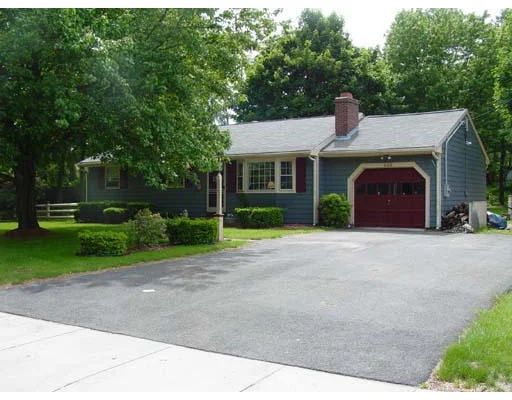 Unit for sale at 838 Pond Street, Franklin, MA 02038