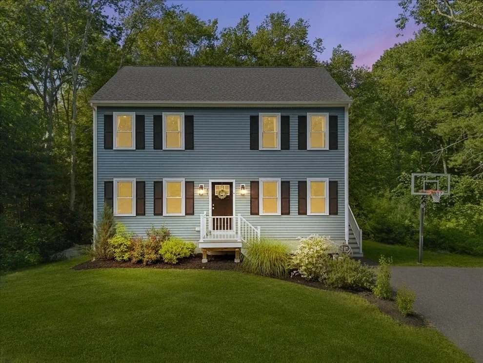 Unit for sale at 405 Norton Ave, Taunton, MA 02780