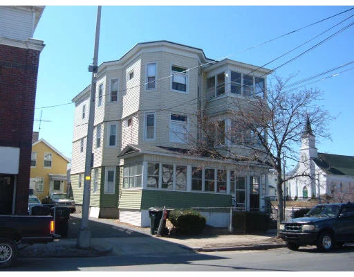 Unit for sale at 201 Main St, Springfield, MA 01105