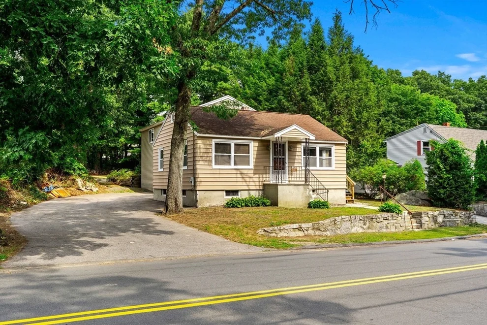 Unit for sale at 118 E Meadow Rd, Lowell, MA 01854