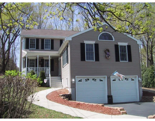 Unit for sale at 213 Peck Street, Franklin, MA 02038