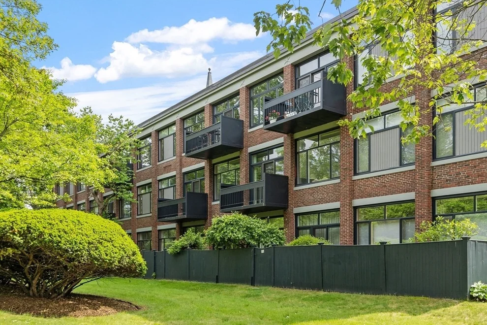 Unit for sale at 100 Keyes Road, Concord, MA 01742