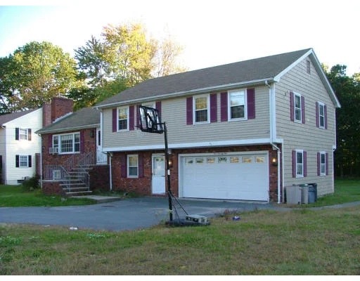 Unit for sale at 475 Arlington Ave, Dracut, MA 01826