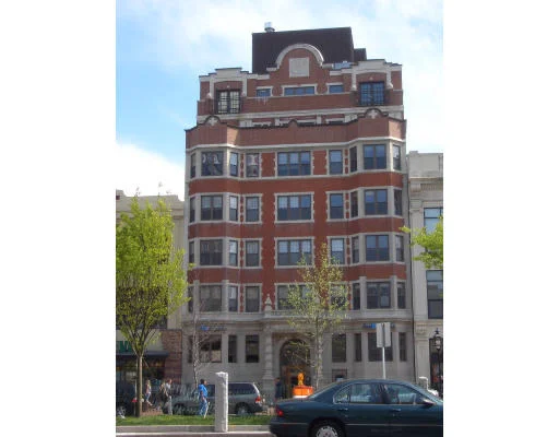 Unit for sale at 534 Commonwealth Ave, Boston, MA 02215
