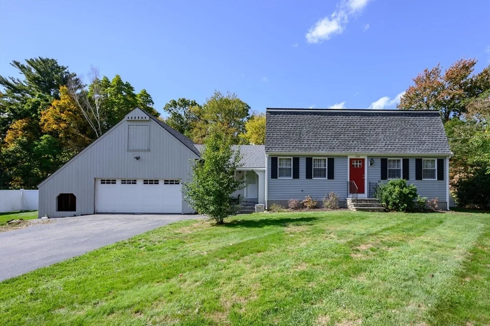 Unit for sale at 179 Russell Ln, Abington, MA 02351
