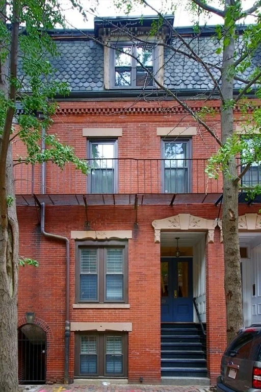 Unit for sale at 39 Gray St, Boston, MA 02116