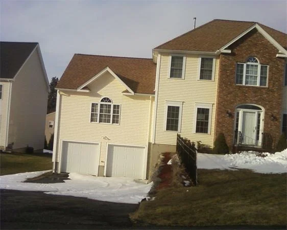 Unit for sale at 8 Kelsey Dr, Worcester, MA 01604