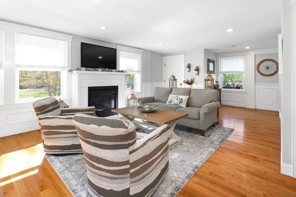 Unit for sale at 93 Beechwood, Cohasset, MA 02025