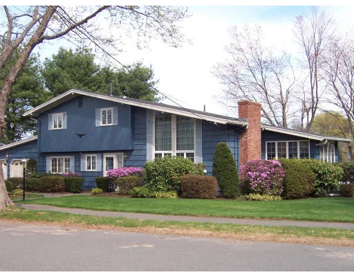 Unit for sale at 2 Stuart Road, Peabody, MA 01960