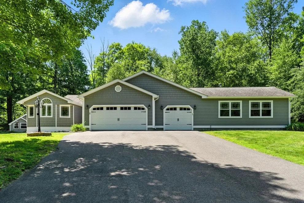 Unit for sale at 8 Sizer Dr, Wales, MA 01081