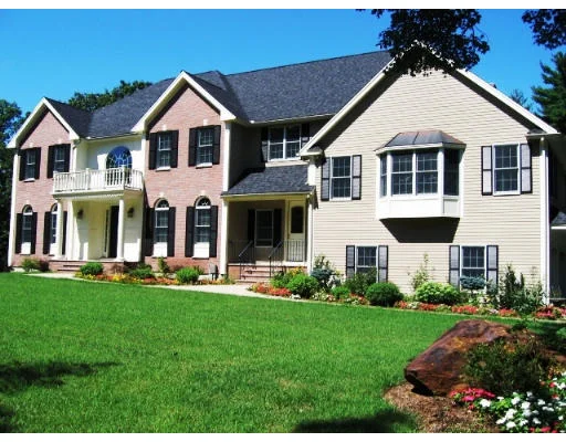 Unit for sale at 13 Rock Brook Way, Boxford, MA 01921