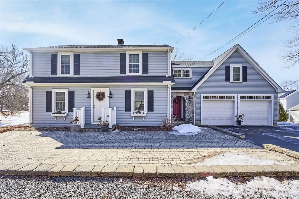 Unit for sale at 11 Central Street, Southborough, MA 01772