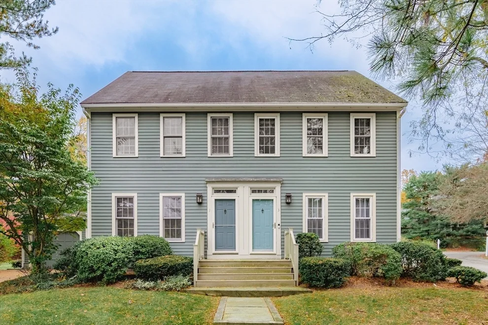 Unit for sale at 3 Brookdale Cir, Shrewsbury, MA 01545