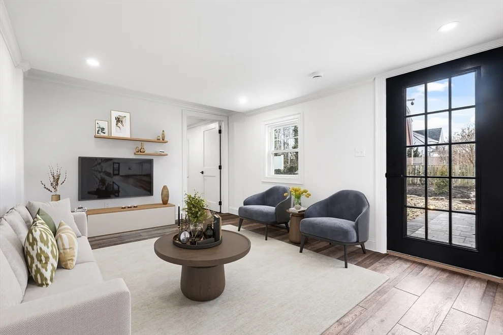 Unit for sale at 5 Smith St, Rockport, MA 01966
