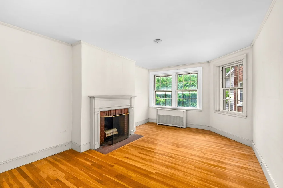 Unit for sale at 41 Bowdoin St, Cambridge, MA 02138
