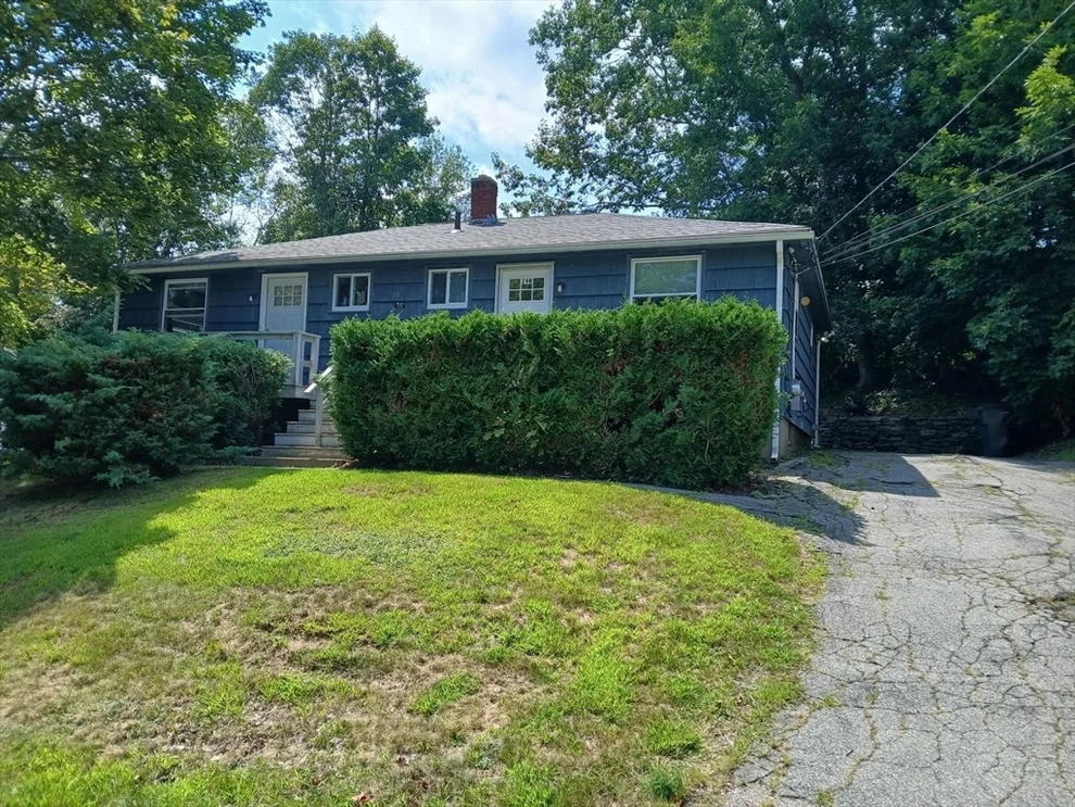 Unit for sale at 29 Scenic Dr, Worcester, MA 01602