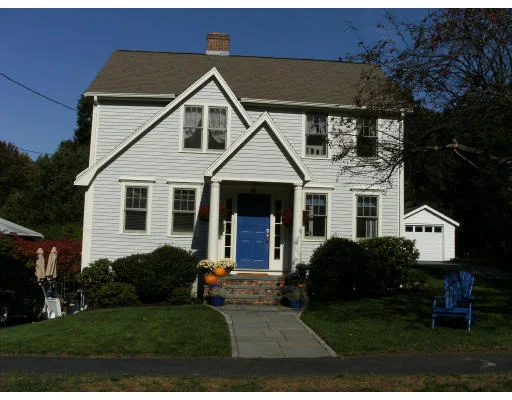 Unit for sale at 11 Emerson Pl, Needham, MA 02492