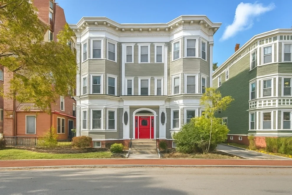 Unit for sale at 15 Trowbridge St, Cambridge, MA 02138