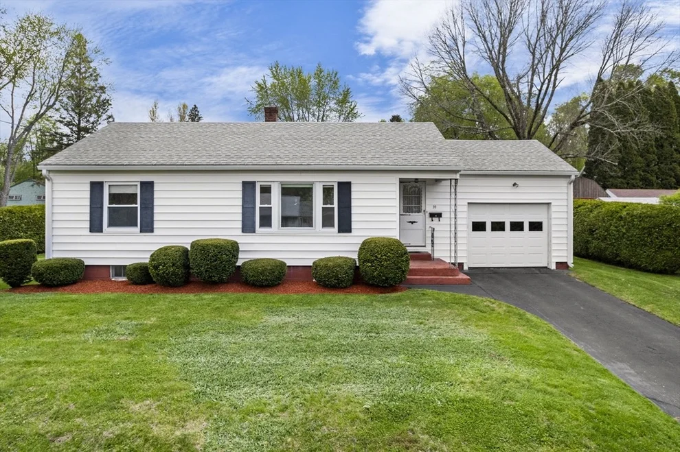 Unit for sale at 39 Gee St, Athol, MA 01331