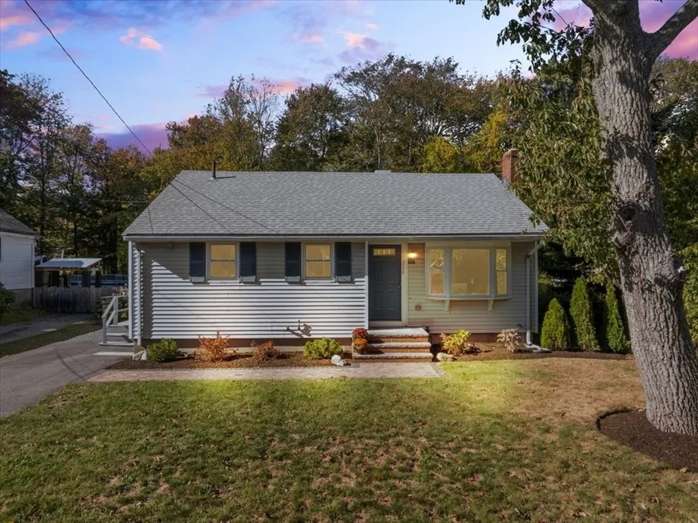 Unit for sale at 220 Weymouth St, Holbrook, MA 02343