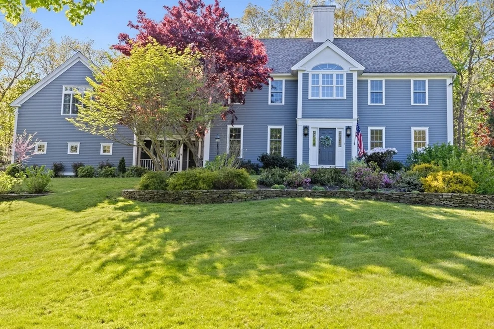 Unit for sale at 3 Kress Farm Road, Hingham, MA 02043