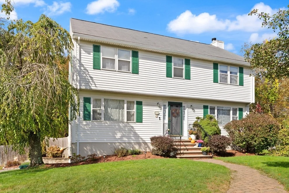 Unit for sale at 159 Marlborough Rd, Salem, MA 01970
