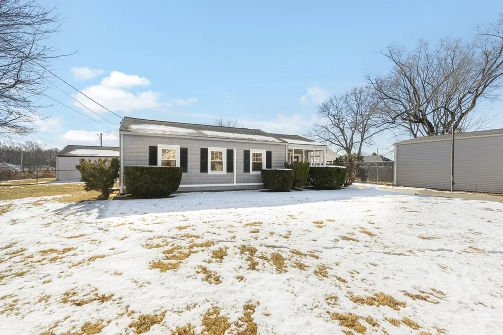 Unit for sale at 1043 Read St, Somerset, MA 02726