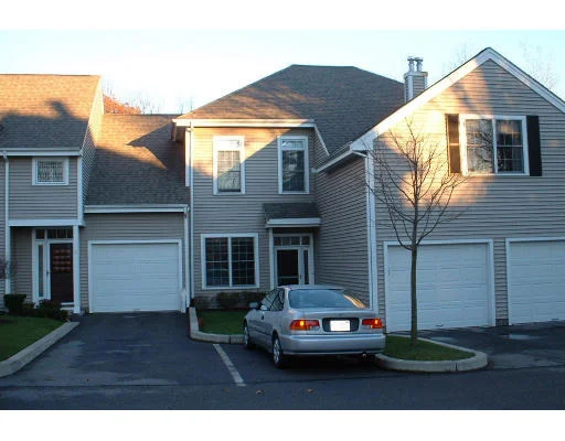 Unit for sale at 11 Evergreen Cir, Canton, MA 02021