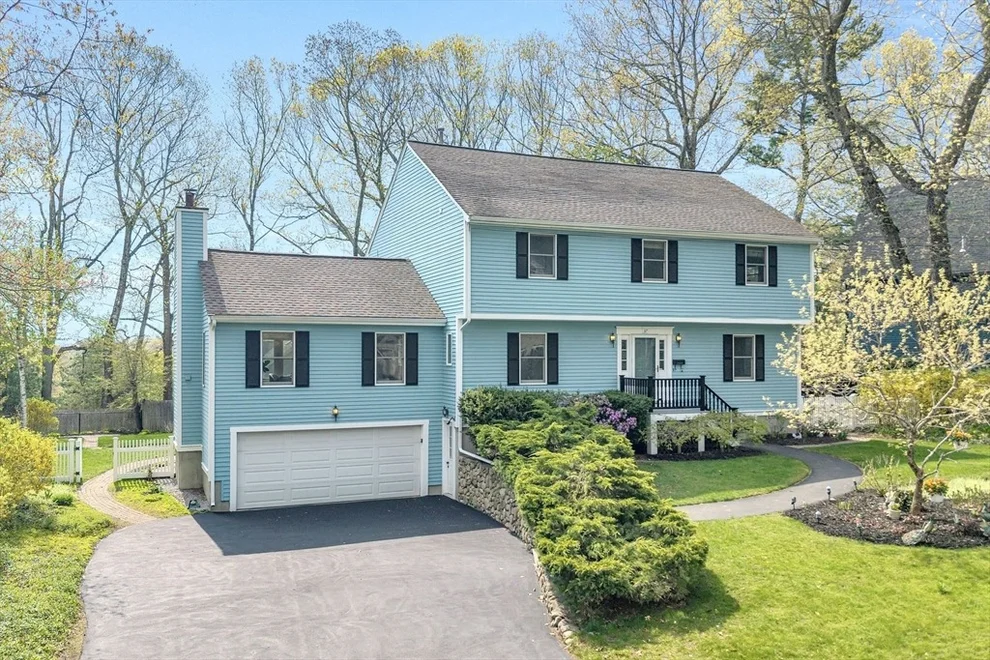 Unit for sale at 37 Woodcliffe Rd, Lexington, MA 02421