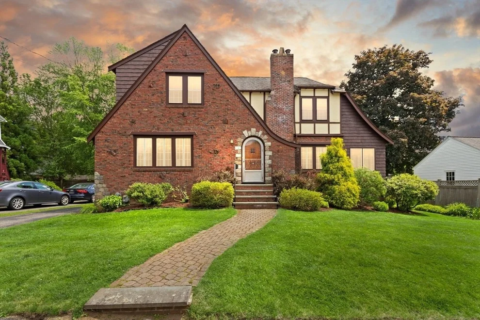 Unit for sale at 9 Mayfield Rd, Belmont, MA 02478