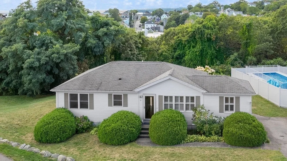 Unit for sale at 11 Crestview Terrace, Gloucester, MA 01930