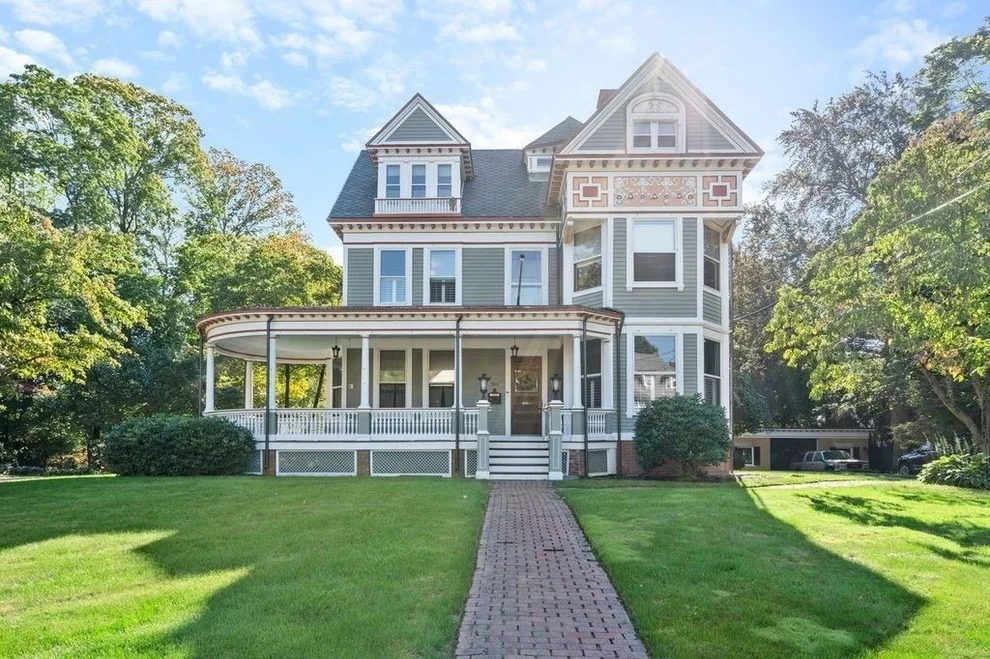 Unit for sale at 264 S Washington St, North Attleboro, MA 02760