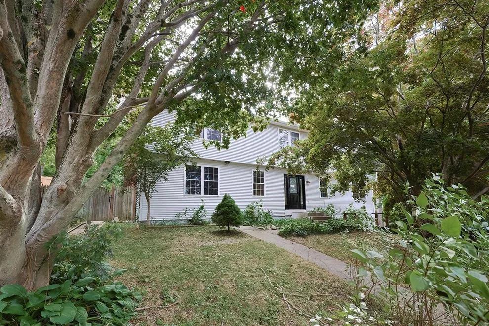 Unit for sale at 118 Coolidge Street, Swansea, MA 02777