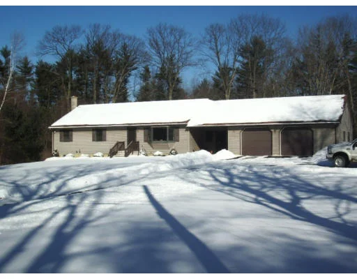 Unit for sale at 152 Tom Swamp Rd, Athol, MA 01331