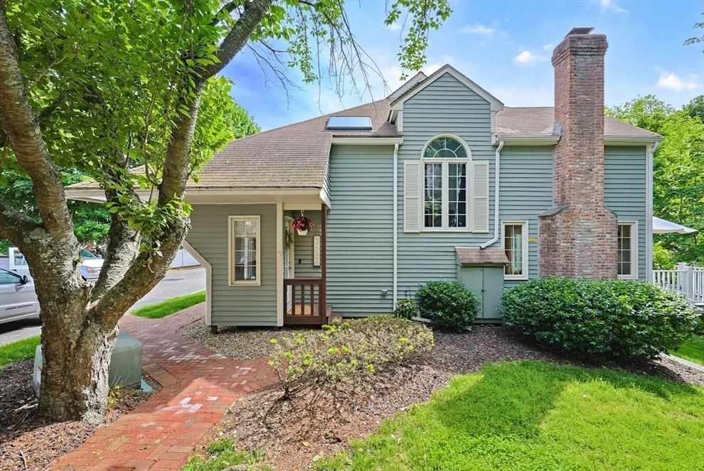 Unit for sale at 2 Strathmore Shire Dr, Uxbridge, MA 01569