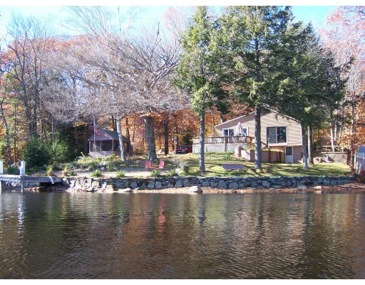 Unit for sale at 92 Holt Rd, Ashburnham, MA 01430