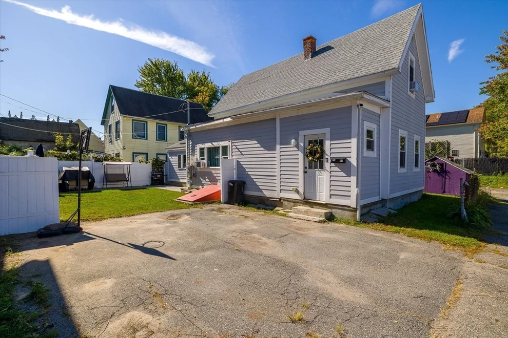 Unit for sale at 17 Riley St, Worcester, MA 01610