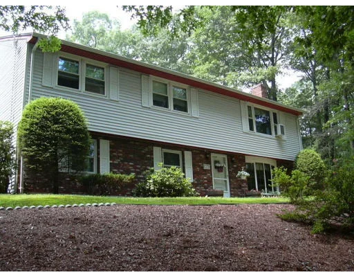 Unit for sale at 17 Institute Rd, Grafton, MA 01536
