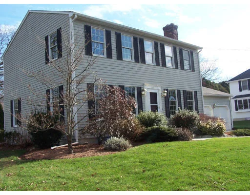 Unit for sale at 282 Prospect Street, Shrewsbury, MA 01545