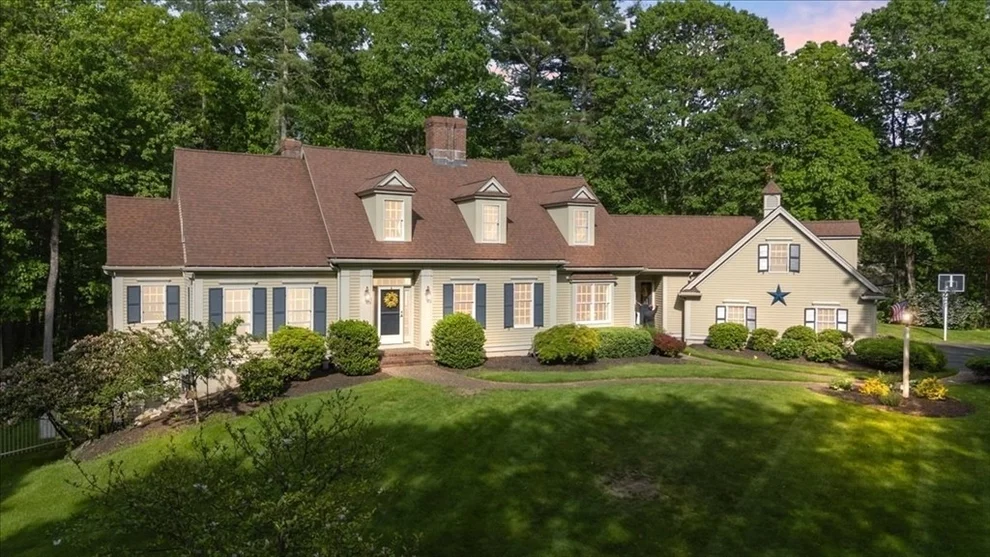 Unit for sale at 9 Perley Ln, Boxford, MA 01921