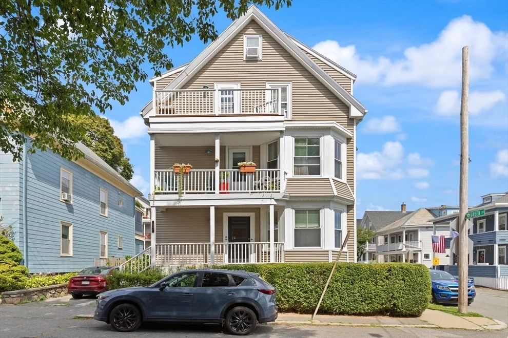 Unit for sale at 17 Messervy St, Salem, MA 01970