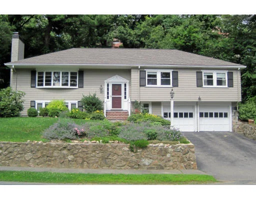 Unit for sale at 31 Windemere Rd, Wellesley, MA 02481