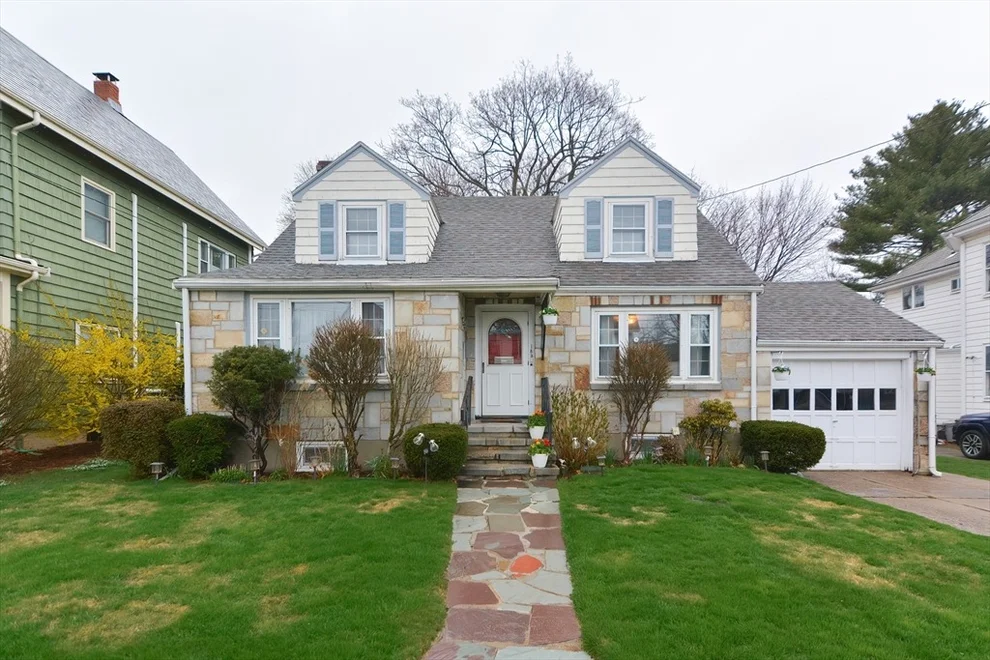 Unit for sale at 183 Pauline St, Winthrop, MA 02152