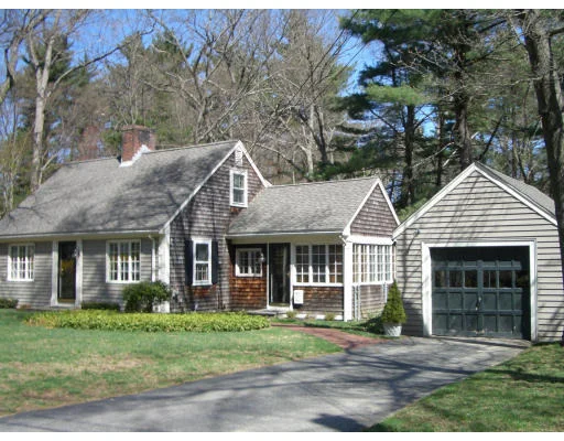 Unit for sale at 6 Howland Lane, Hingham, MA 02043