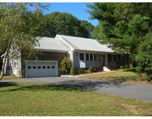 Unit for sale at 27 Overlook Dr, Barnstable, MA 02632