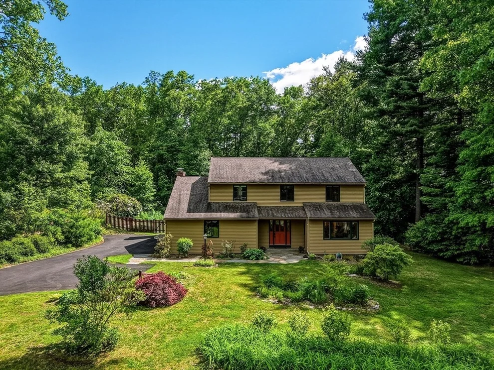 Unit for sale at 43 Aubinwood Rd, Amherst, MA 01002