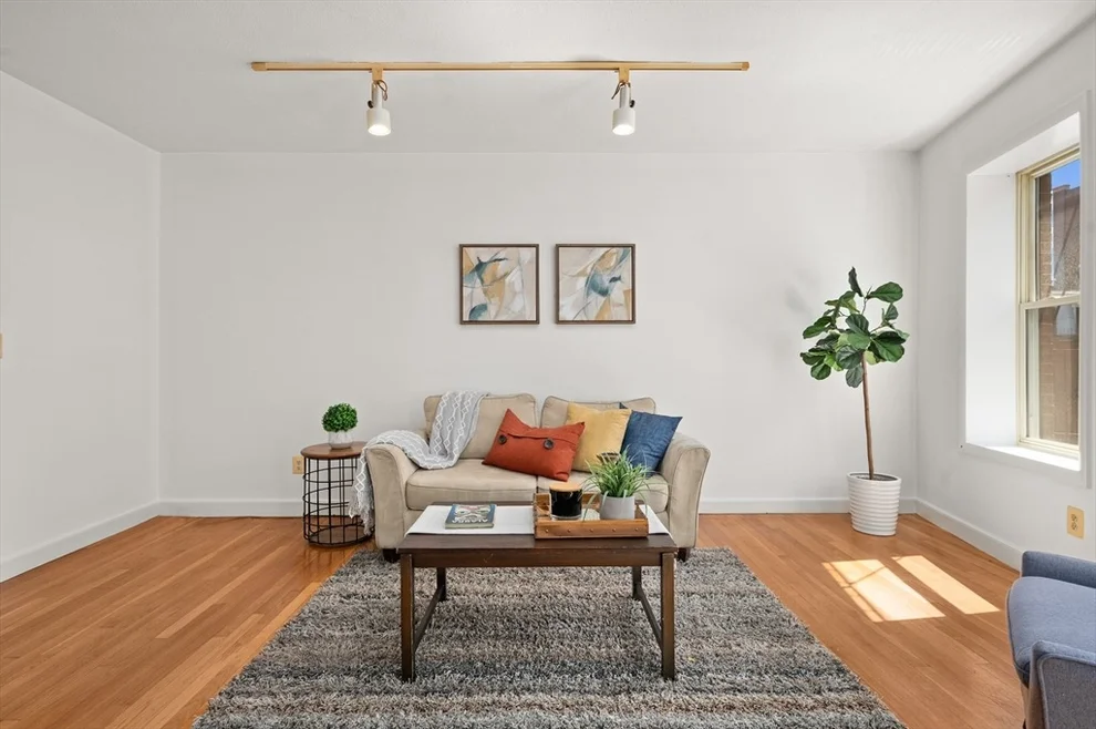 Unit for sale at 248-254 North St, Boston, MA 02113