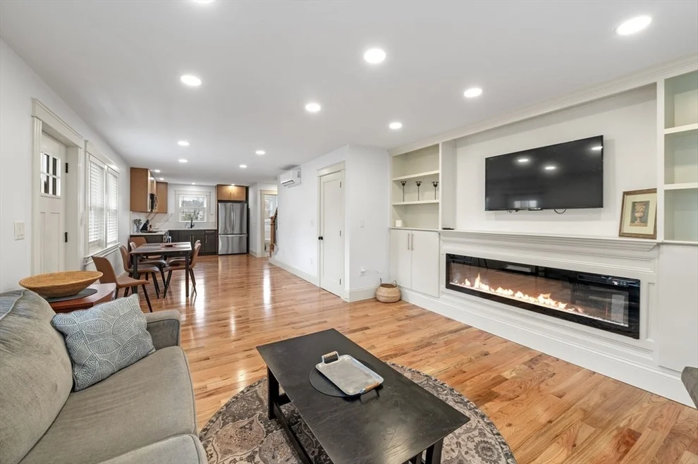 Unit for sale at 6 R Neptune Place, Gloucester, MA 01930