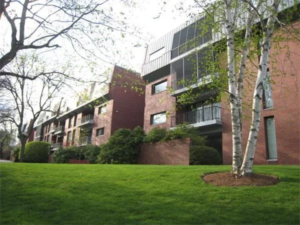 Unit for sale at 65 Grove St, Wellesley, MA 02482